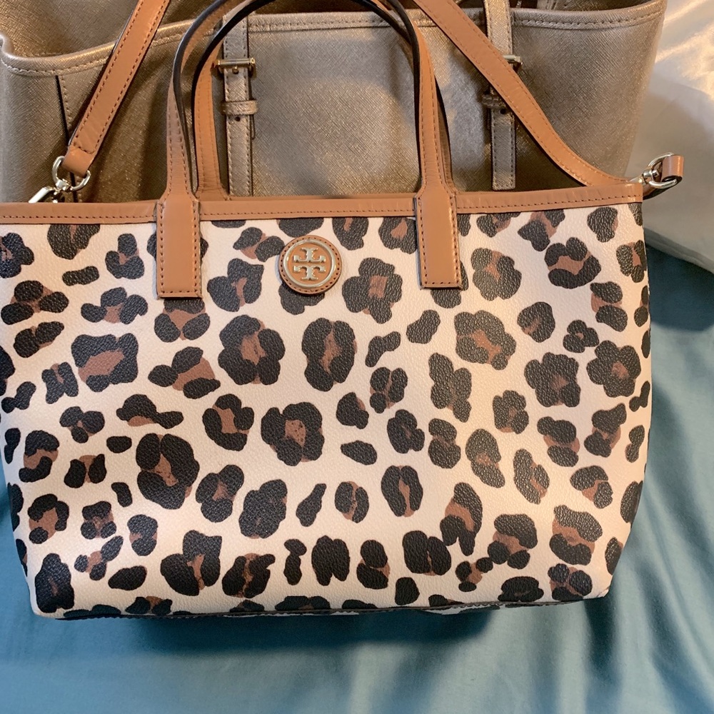 Tory Burch Kerrington leopard print bag.